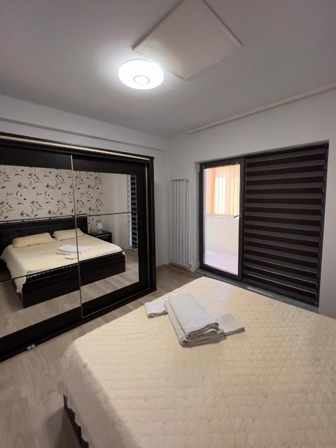 Aniversarium Grand Apartment Năvodari Екстериор снимка