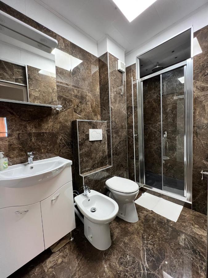 Aniversarium Grand Apartment Năvodari Екстериор снимка