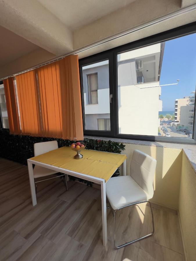 Aniversarium Grand Apartment Năvodari Екстериор снимка