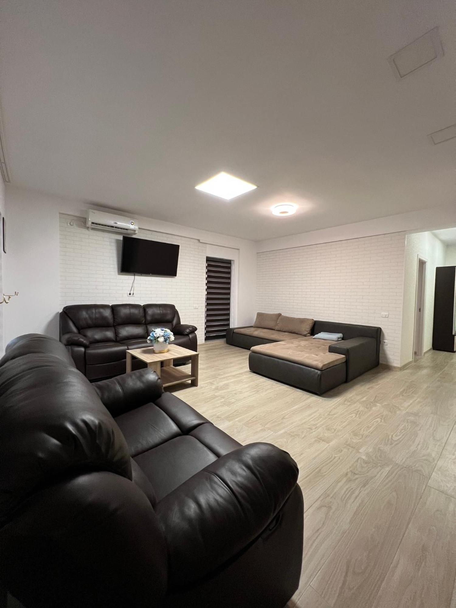 Aniversarium Grand Apartment Năvodari Екстериор снимка